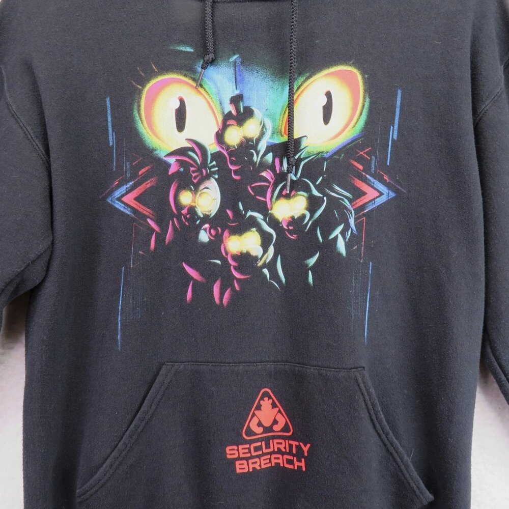 Five Nights at Freddy's Hoodie Mens Small Security Breach Pullover Gamer 2023 - Picture 2 of 7